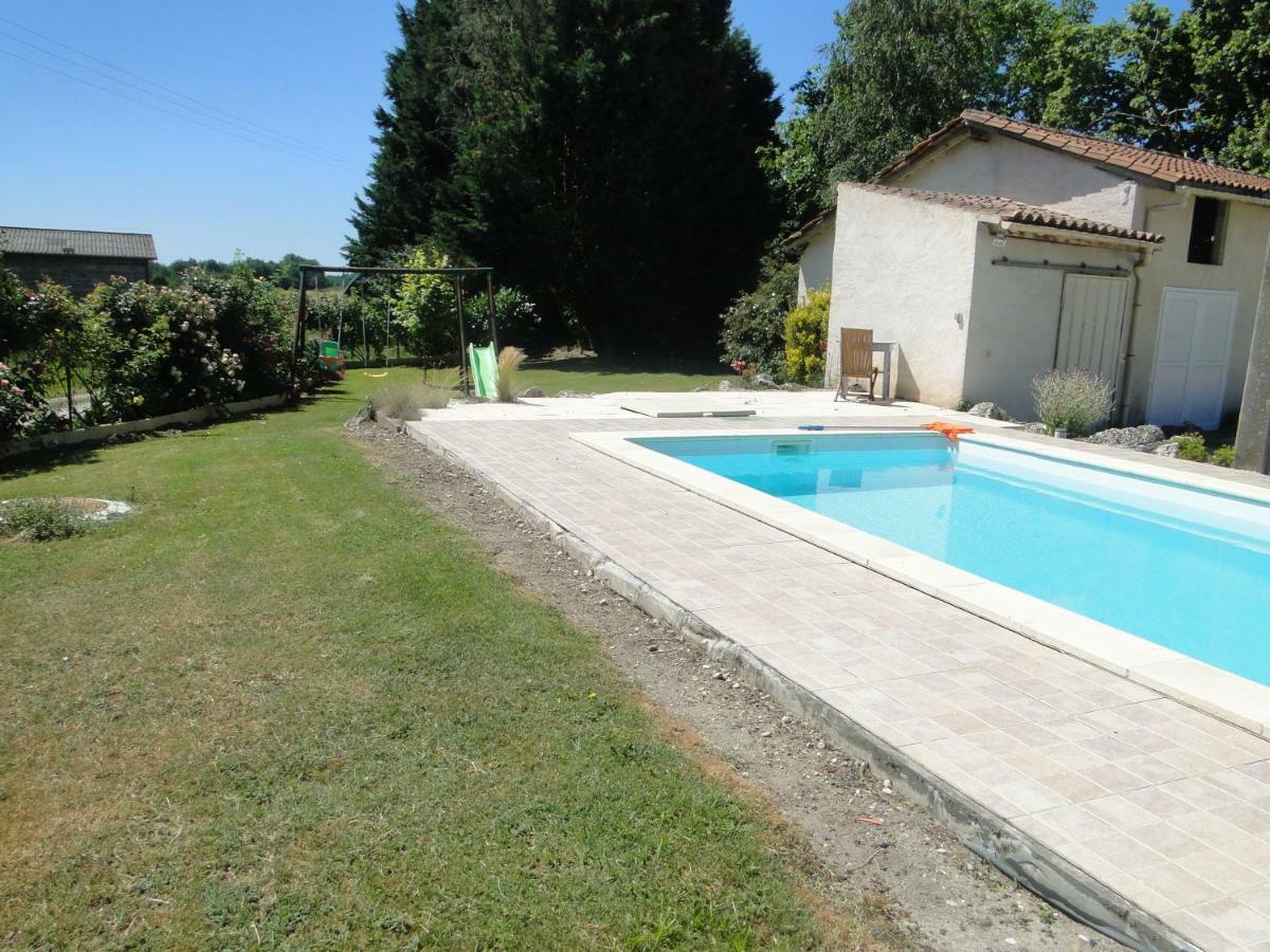 Le Gite Du Gueurlet Boresse-et-Martron Exterior photo