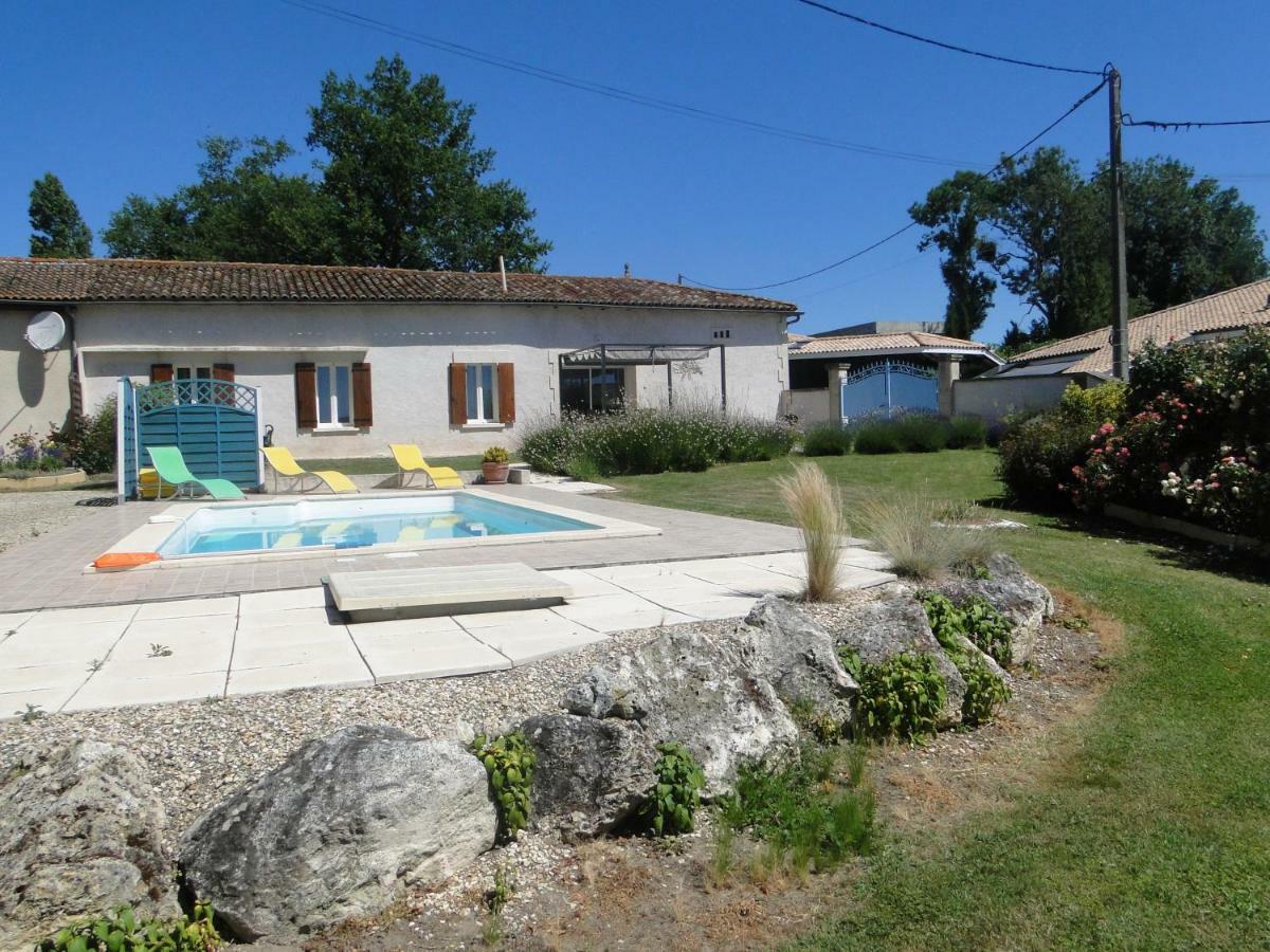 Le Gite Du Gueurlet Boresse-et-Martron Exterior photo